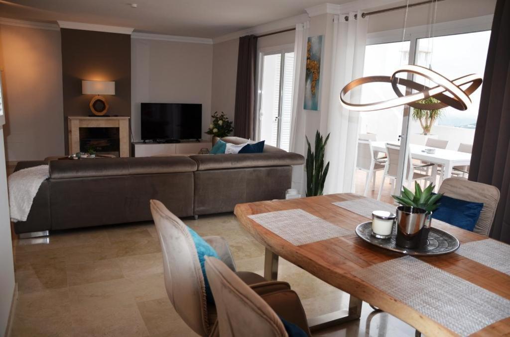 Penthouse mit privatem Jacuzzi in Marbella - Elviria Apartment Ojén Exterior foto