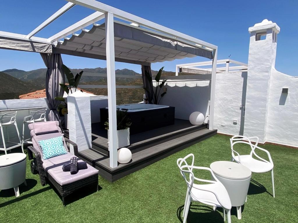 Penthouse mit privatem Jacuzzi in Marbella - Elviria Apartment Ojén Exterior foto