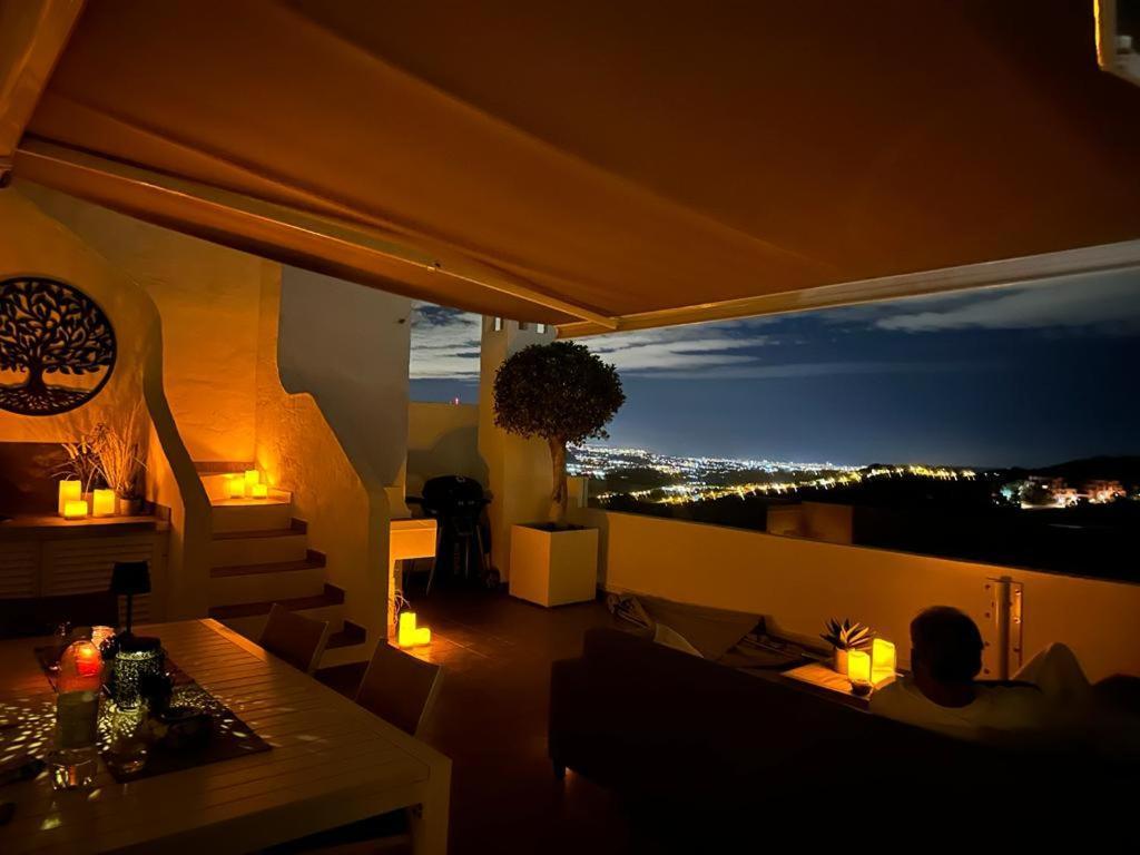 Penthouse mit privatem Jacuzzi in Marbella - Elviria Apartment Ojén Exterior foto