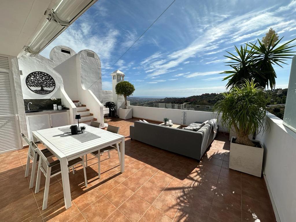 Penthouse mit privatem Jacuzzi in Marbella - Elviria Apartment Ojén Exterior foto